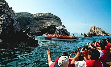 Paracas – Tour Islas Ballestas en Paracas – Reserva Nacional de Paracas – Visita Oasis de Huacachina – Retorno a Lima (Desayuno y Almuerzo)