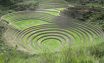 Morada de los Dioses – Tour Moray y Salineras con Chincheros – Cusco (Desayuno y Almuerzo)