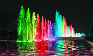 Traslado al Aeropuerto – Vuelo de Huaraz a Lima – Tour Fuentes de Agua con Cena degustación en restaurante Mayta (Desayuno y Cena)