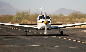 Paracas – Sobrevuelo Líneas de Nasca desde Aeródromo de Pisco – Visita Oasis de Huacachina – Retorno a Lima (Desayuno y Almuerzo)